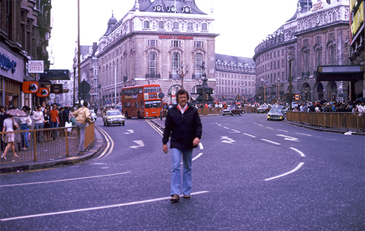 dMAC Picadilly Circus London